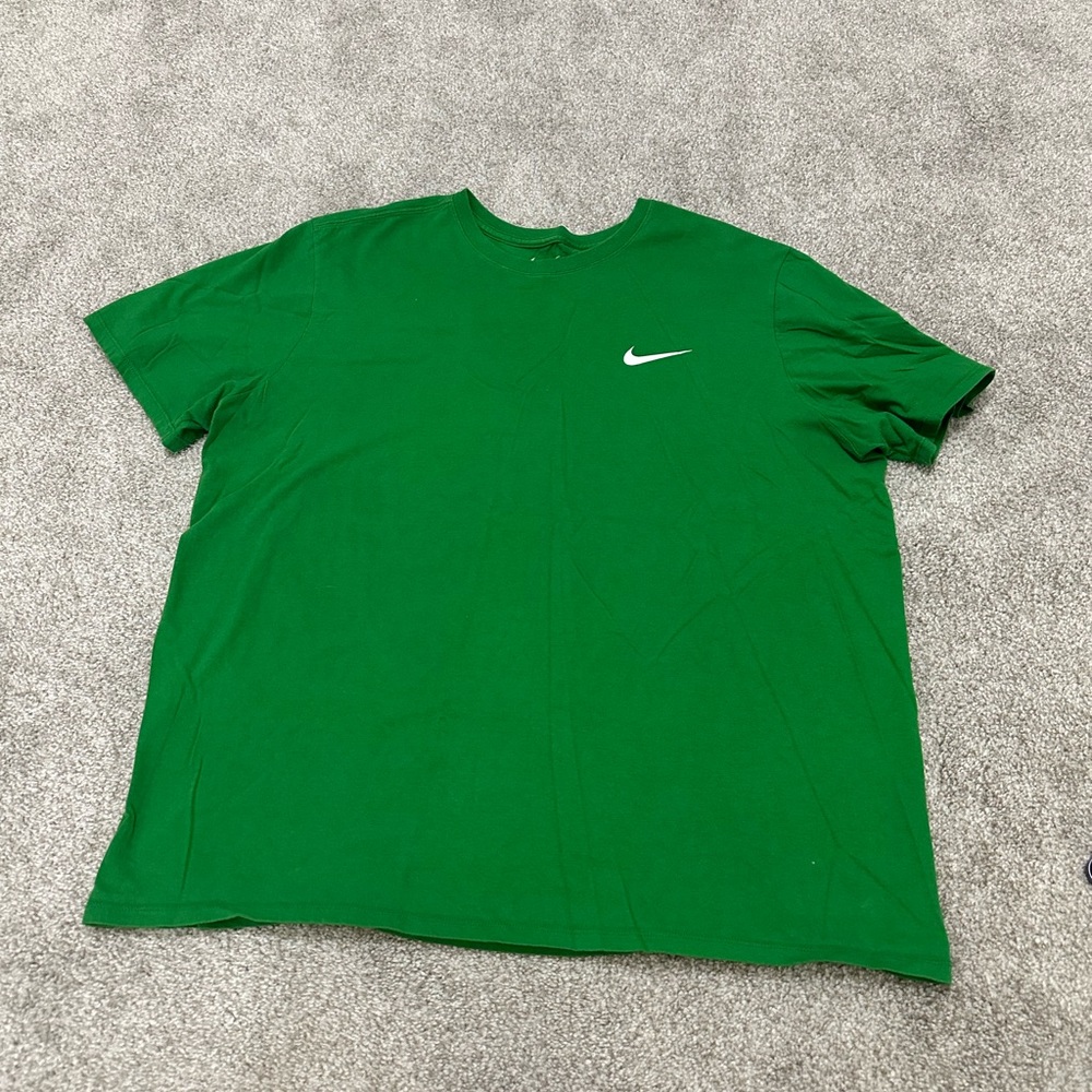 Nike tee